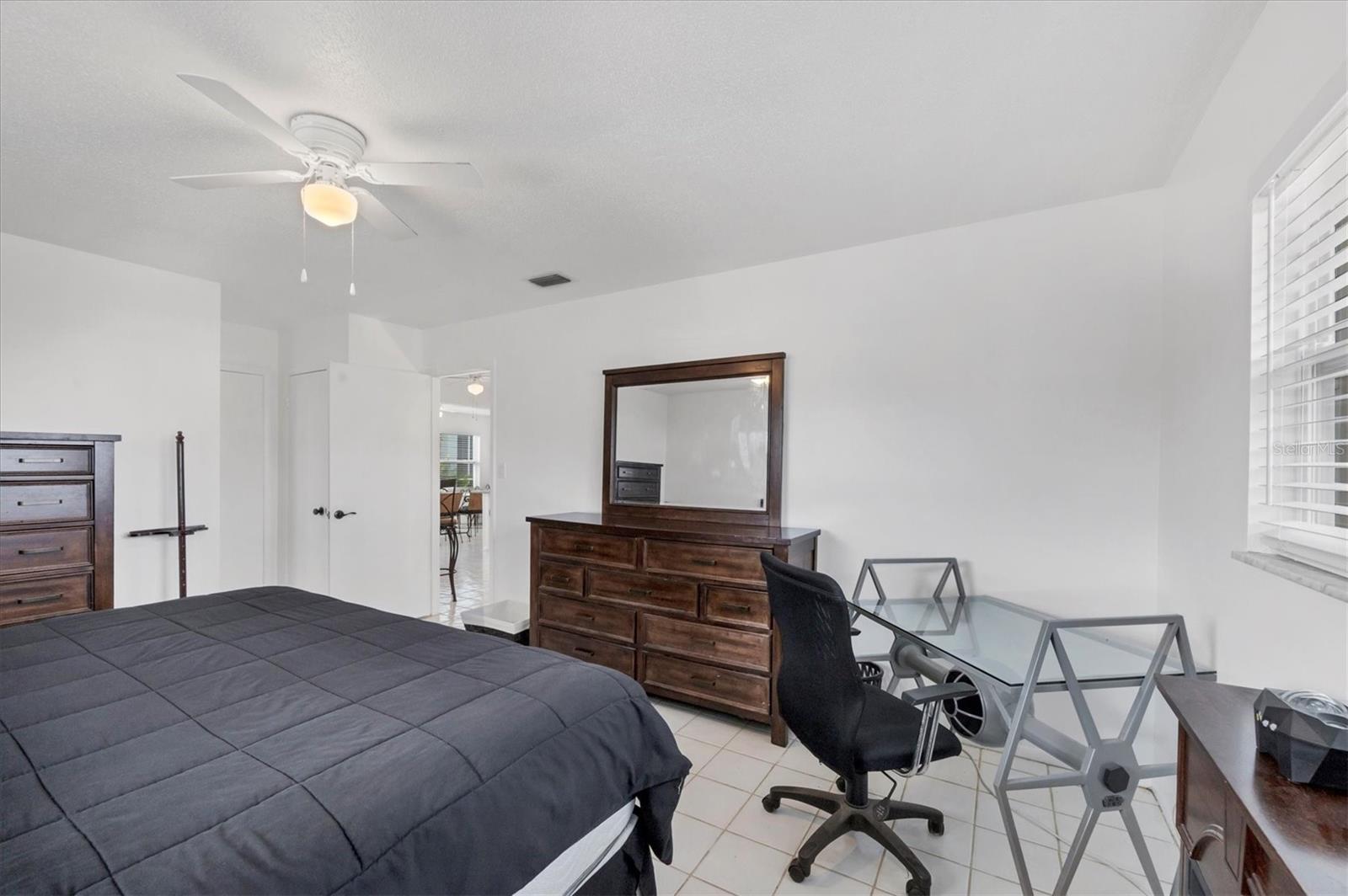 PELICAN SHORES - Residential