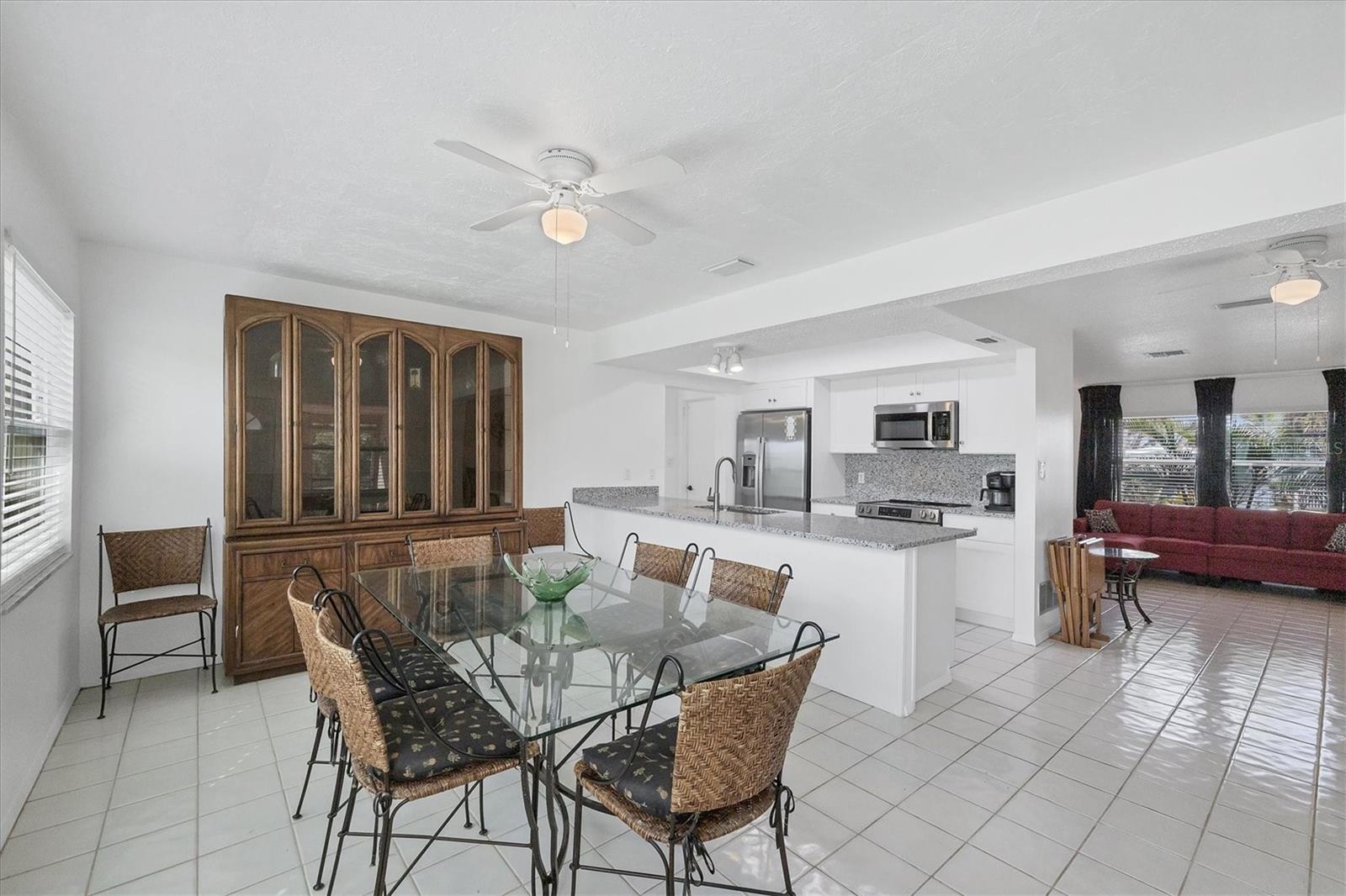 PELICAN SHORES - Residential