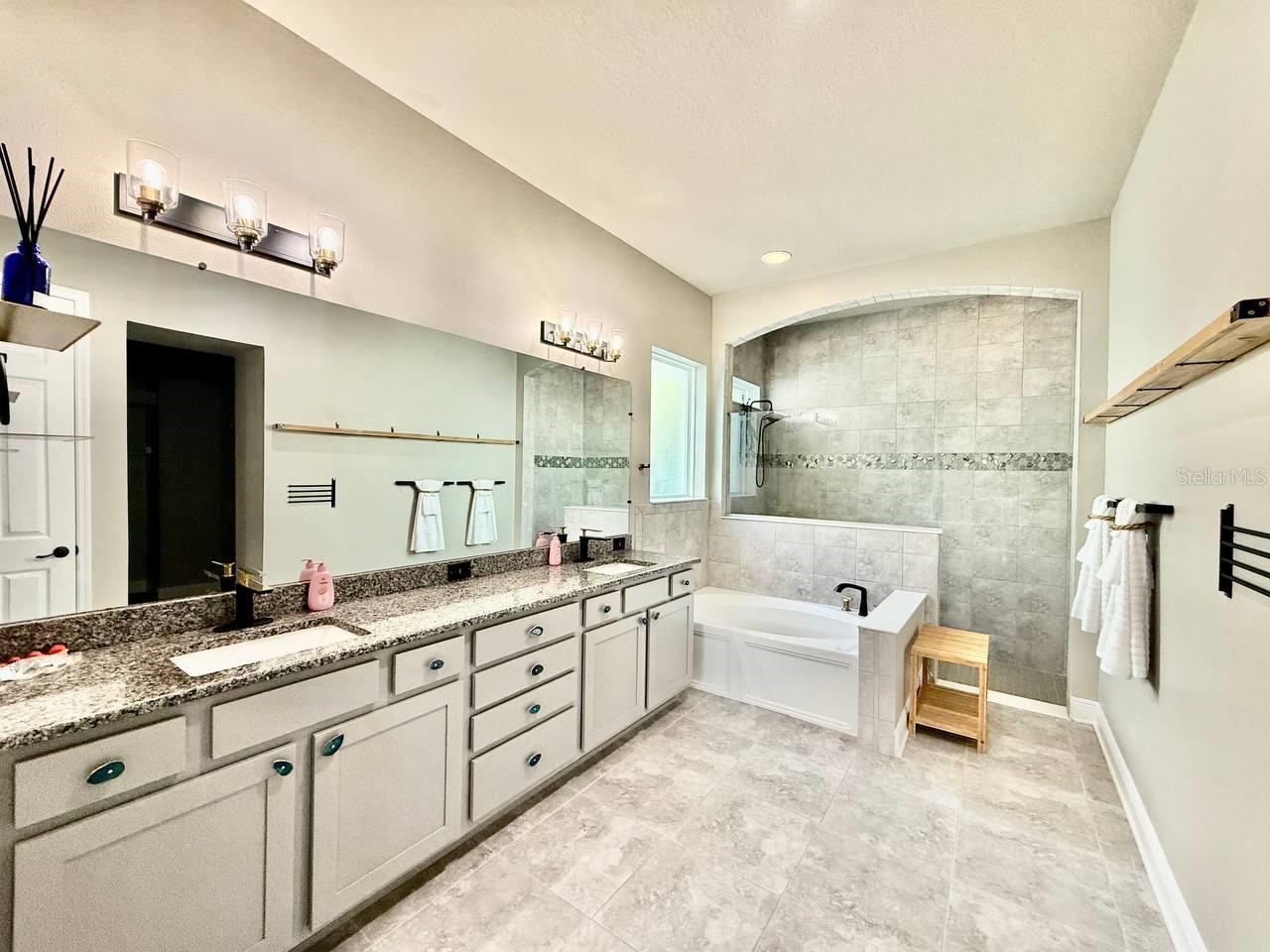 WATERSET PH 2C3-1/2C3-2 - Residential Lease