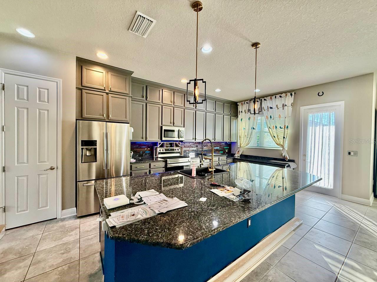 WATERSET PH 2C3-1/2C3-2 - Residential Lease