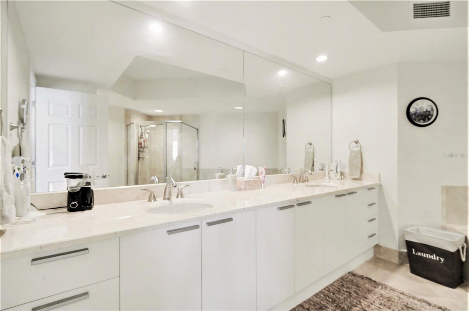 MARINA GRANDE ON THE HALIFAX - Residential