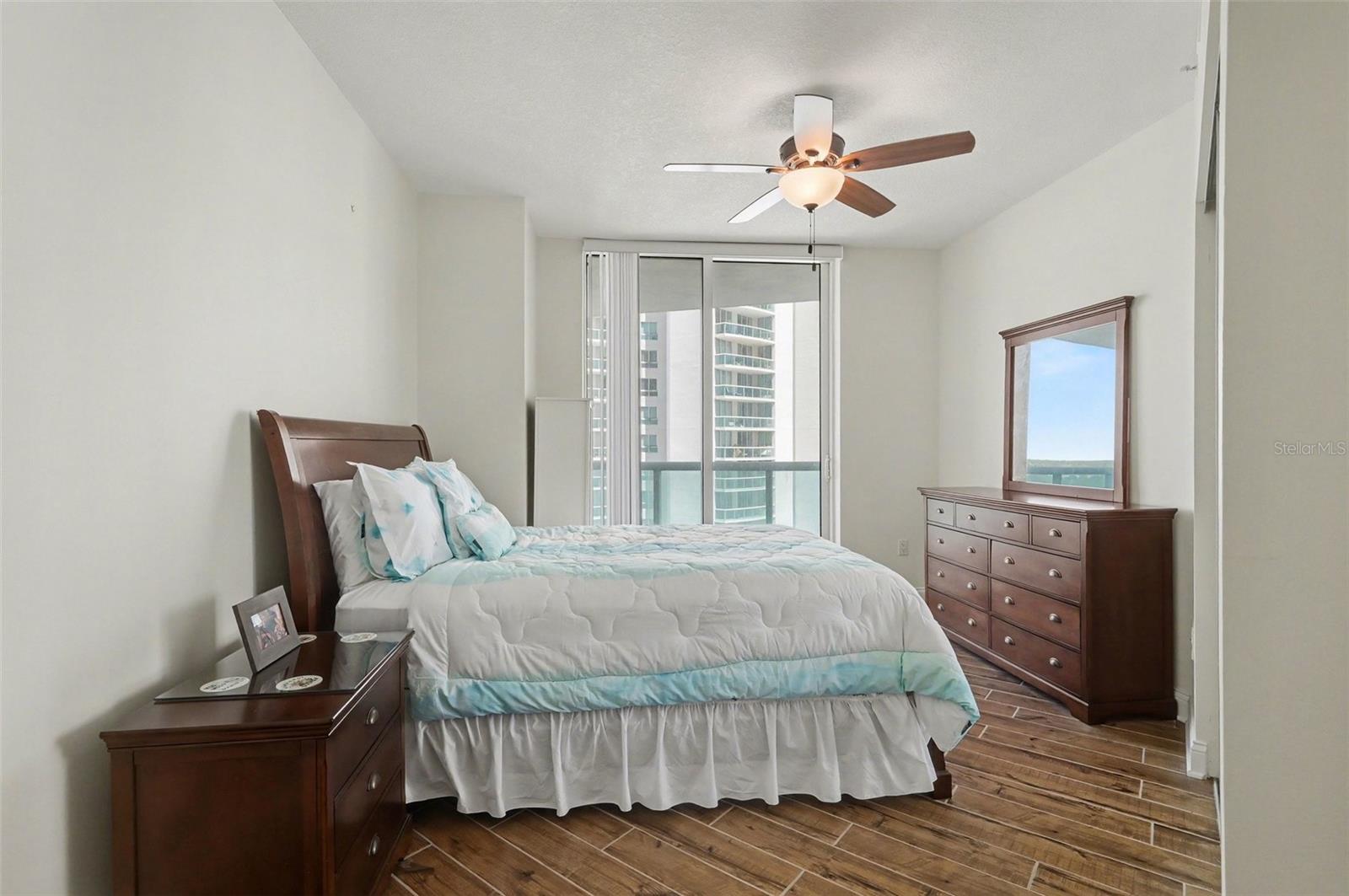 MARINA GRANDE ON THE HALIFAX - Residential