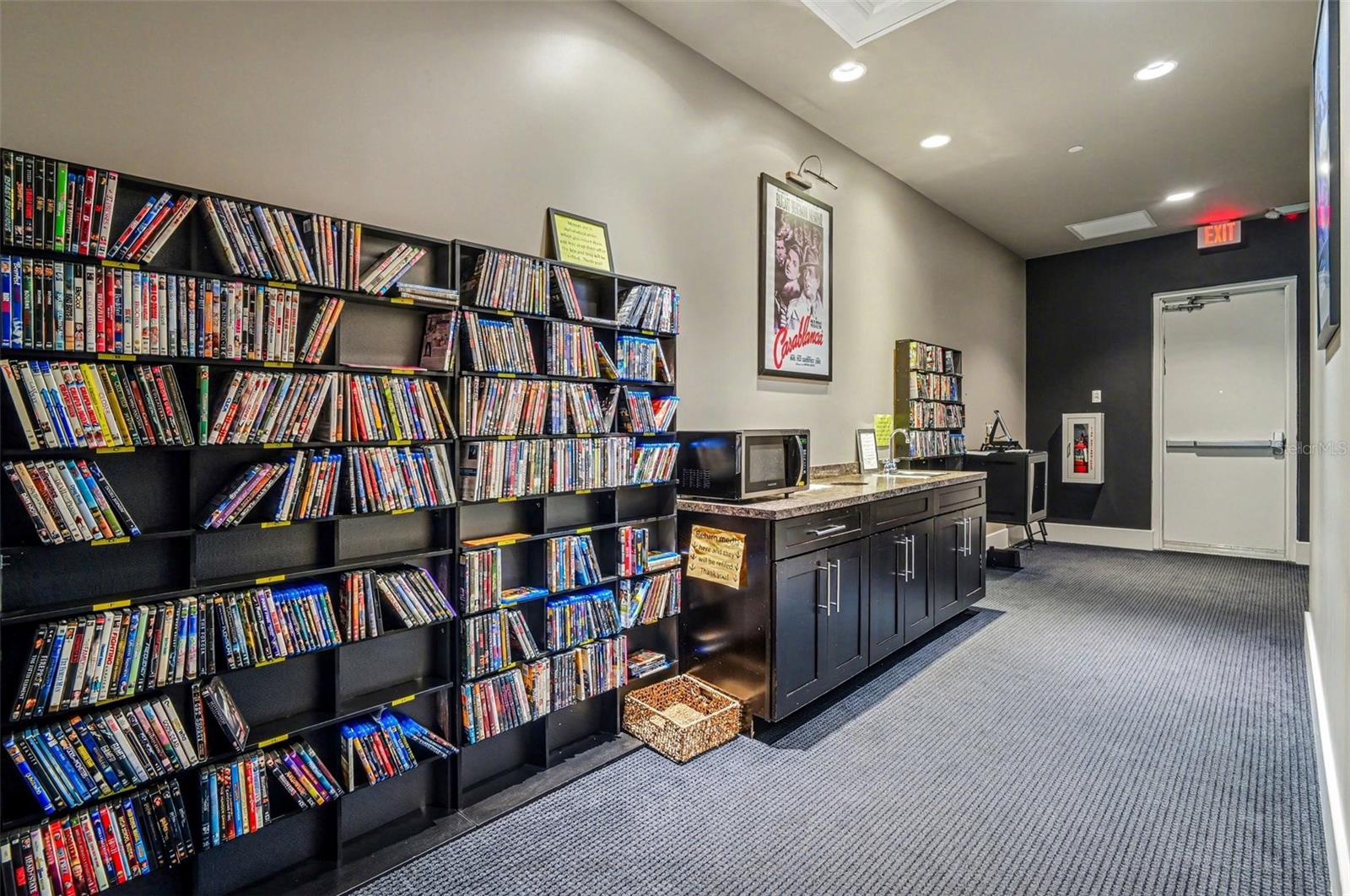 MARINA GRANDE ON THE HALIFAX - Residential