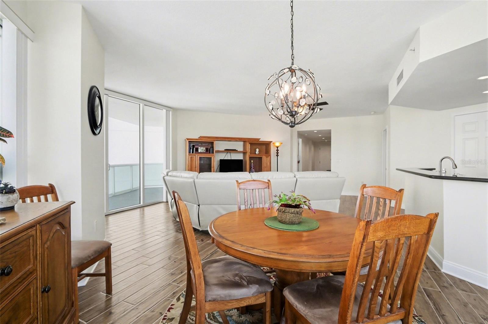 MARINA GRANDE ON THE HALIFAX - Residential