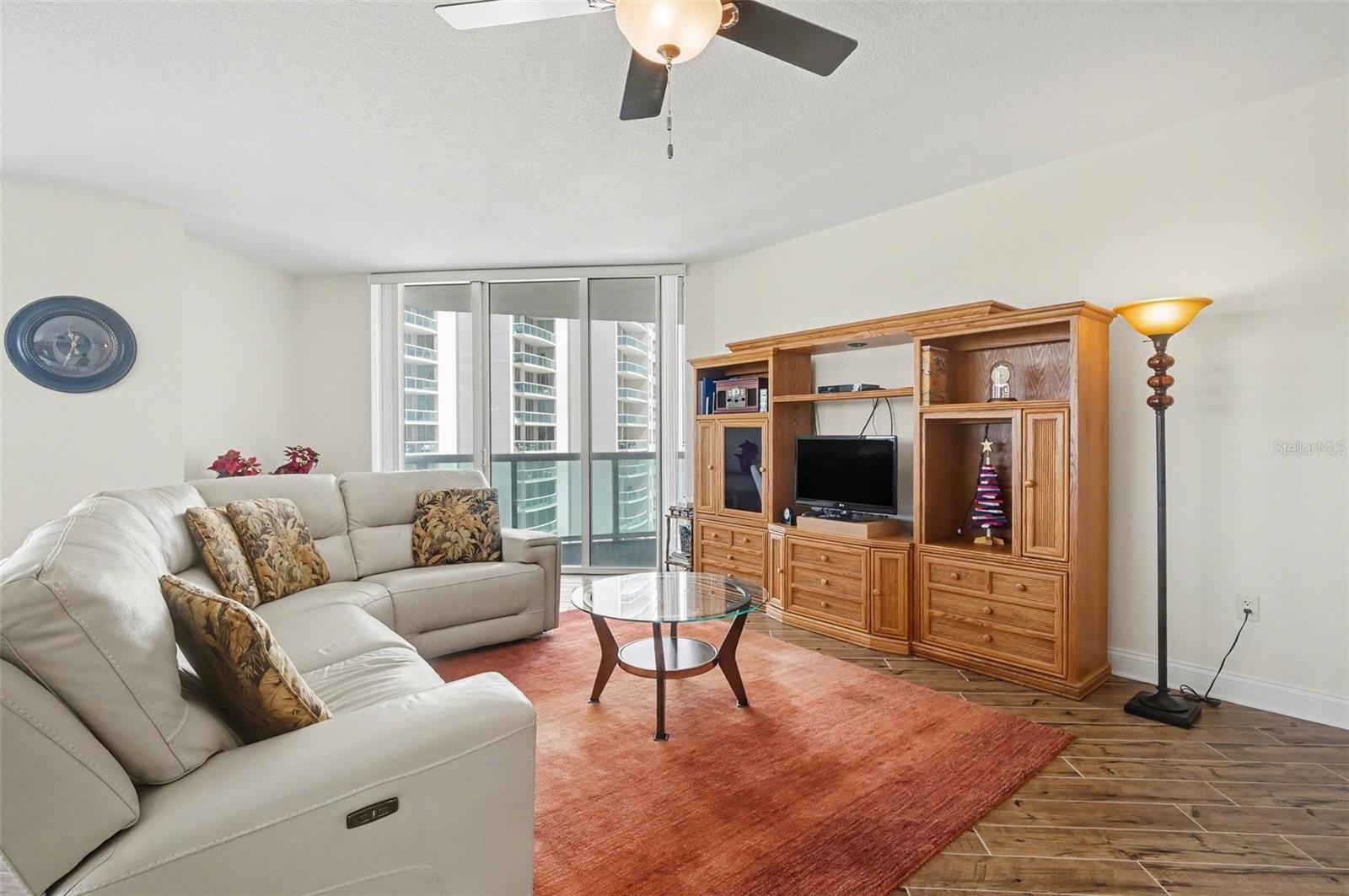 MARINA GRANDE ON THE HALIFAX - Residential