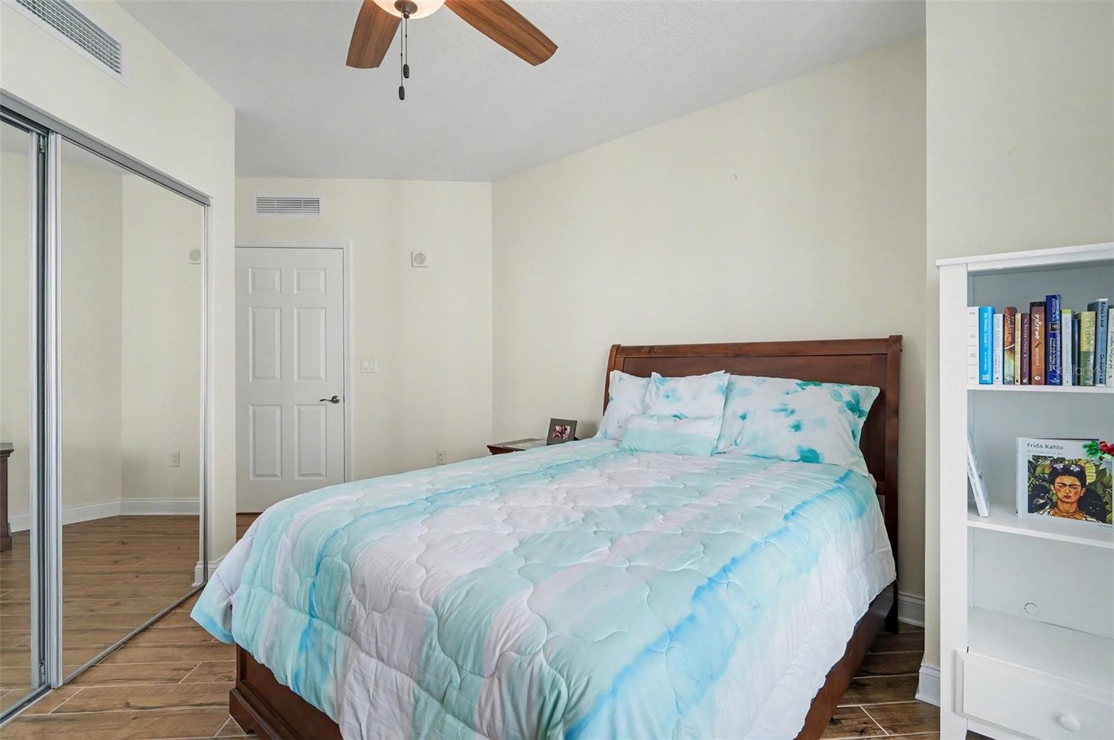 MARINA GRANDE ON THE HALIFAX - Residential