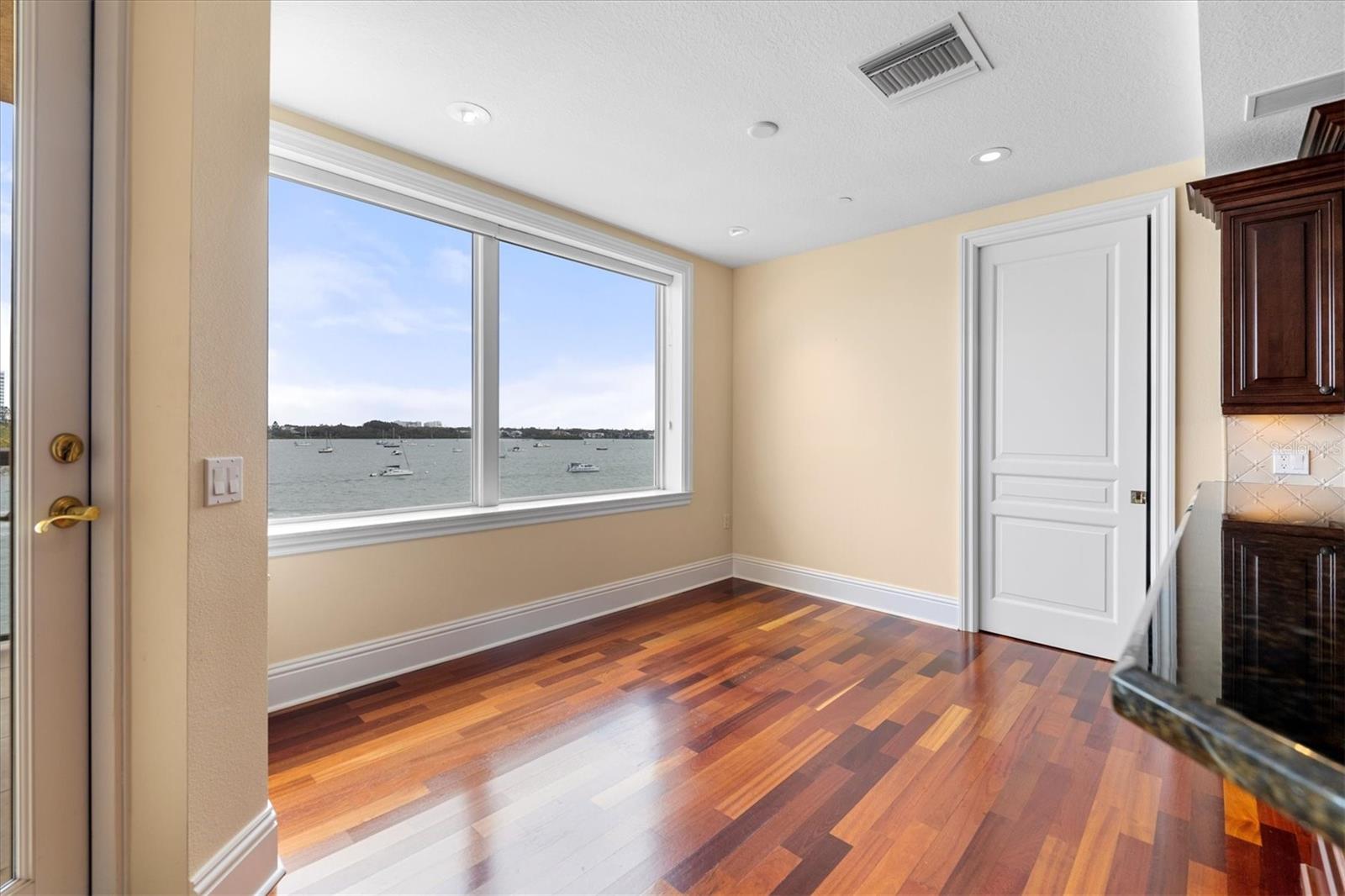 LA BELLASARA - Residential