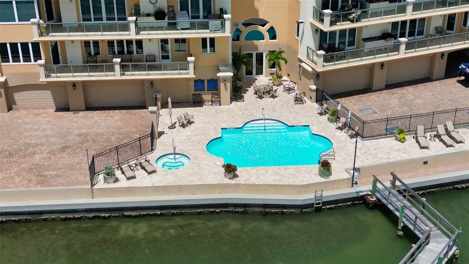 LA BELLASARA - Residential