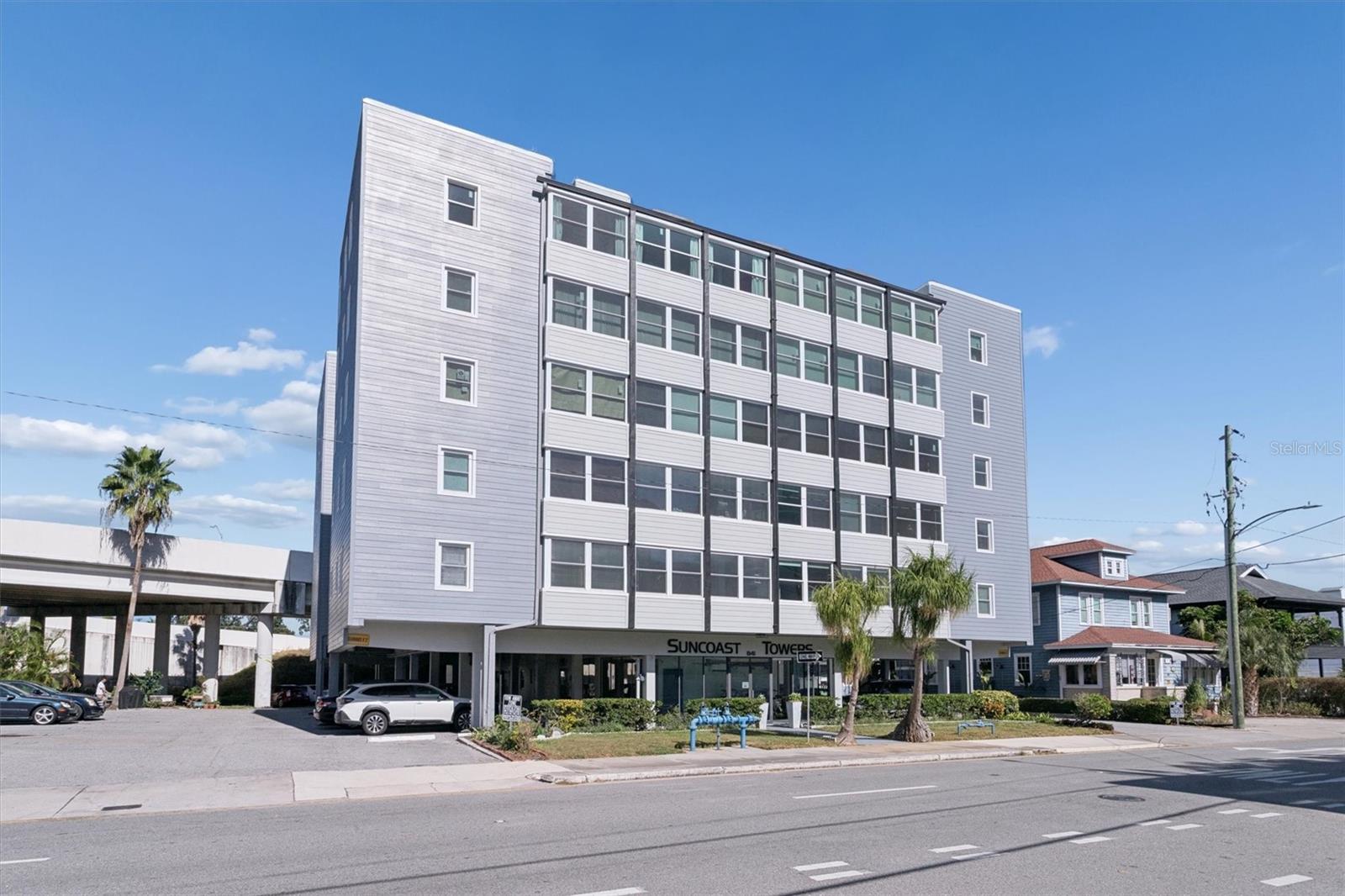 SUNCOAST TOWERS APTS CO-OP - Residential