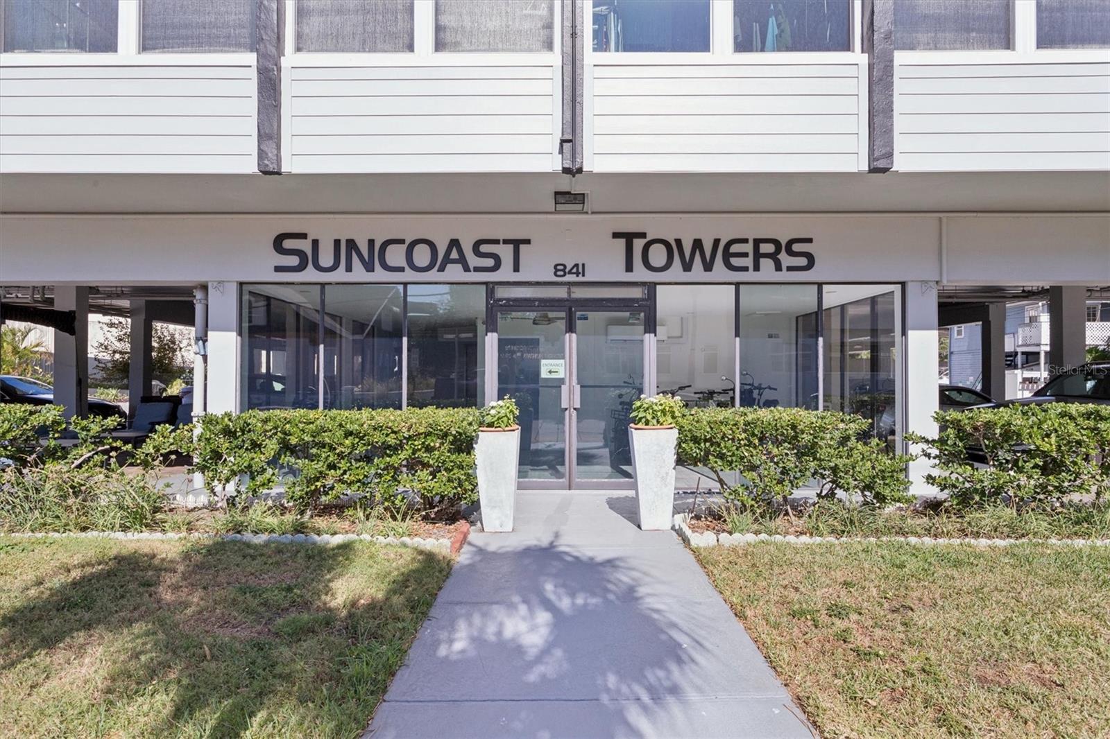 SUNCOAST TOWERS APTS CO-OP - Residential