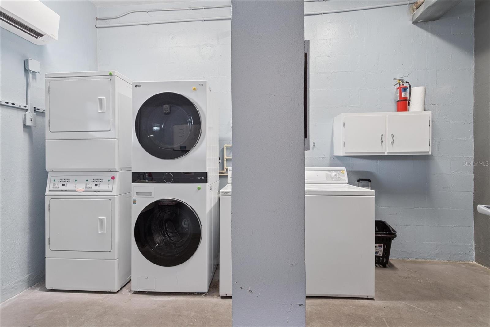 SUNCOAST TOWERS APTS CO-OP - Residential