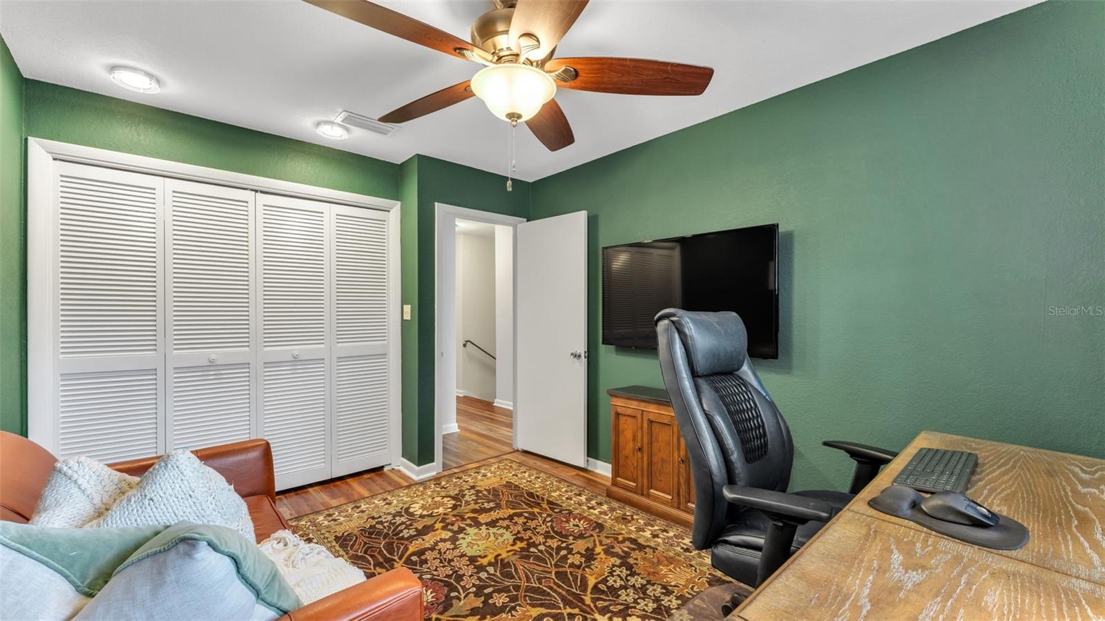 GOLF VIEW TWNHS INC - Residential