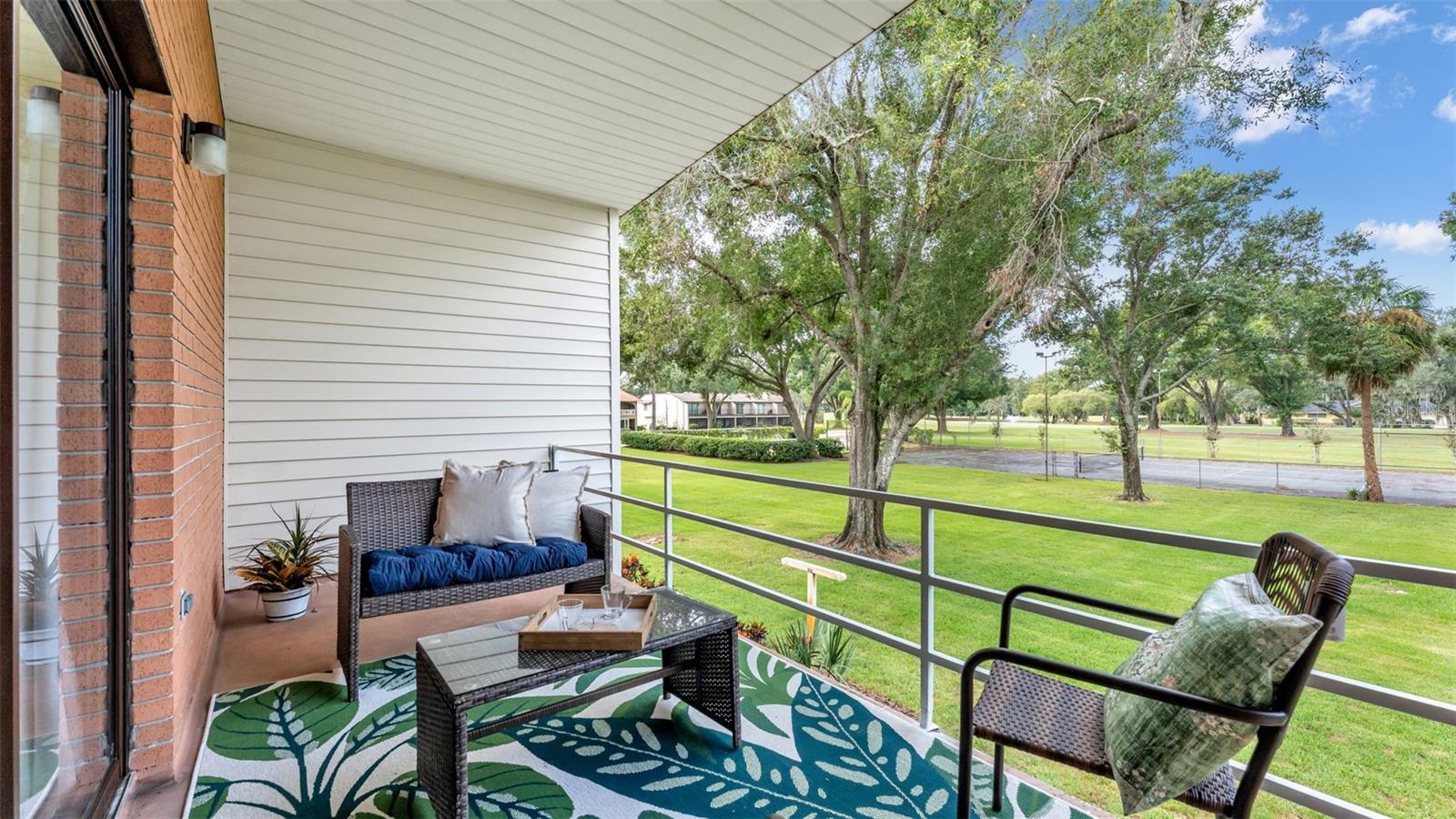 GOLF VIEW TWNHS INC - Residential