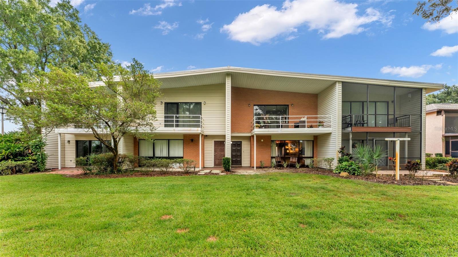 GOLF VIEW TWNHS INC - Residential