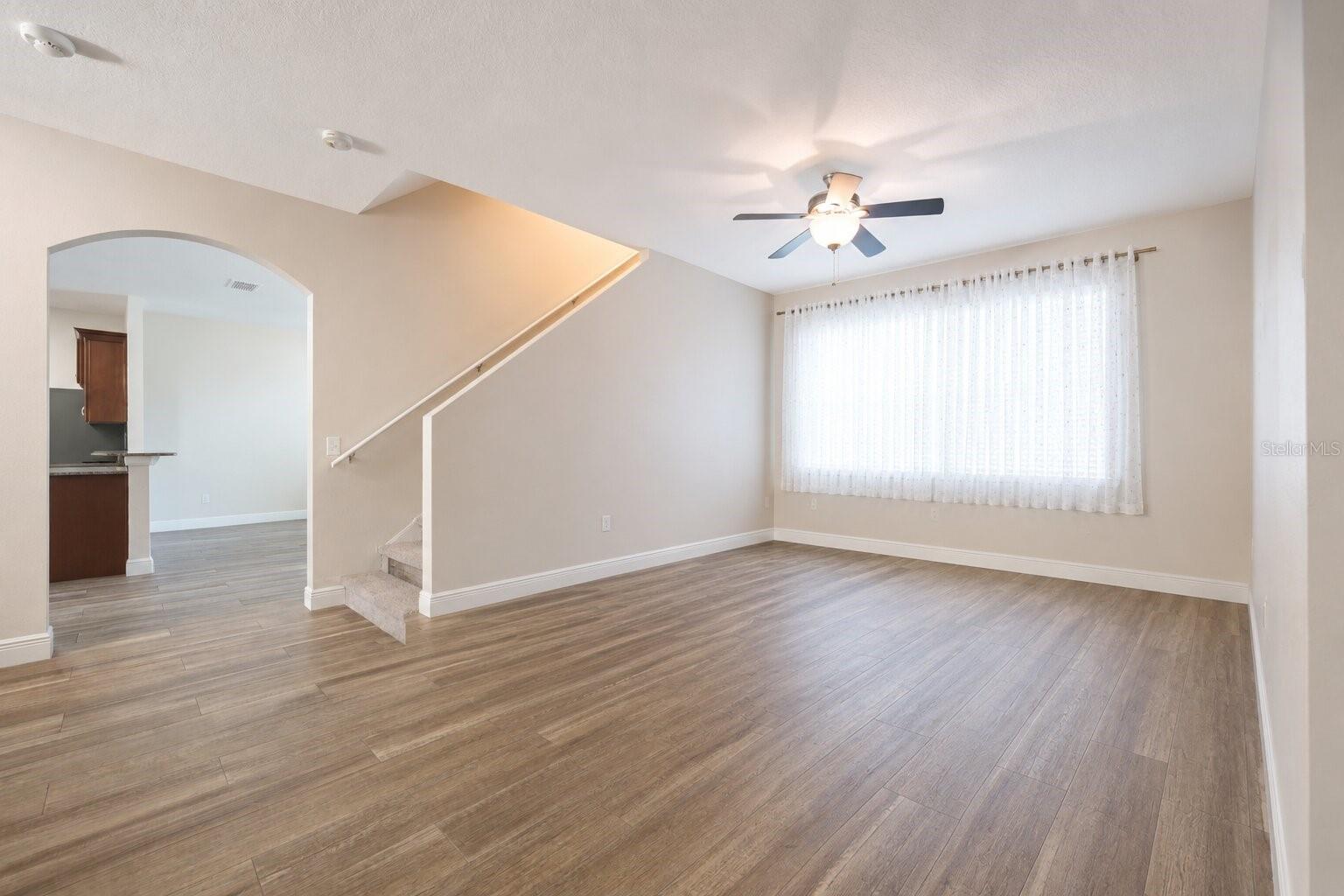 1147 DEGRAW DRIVE