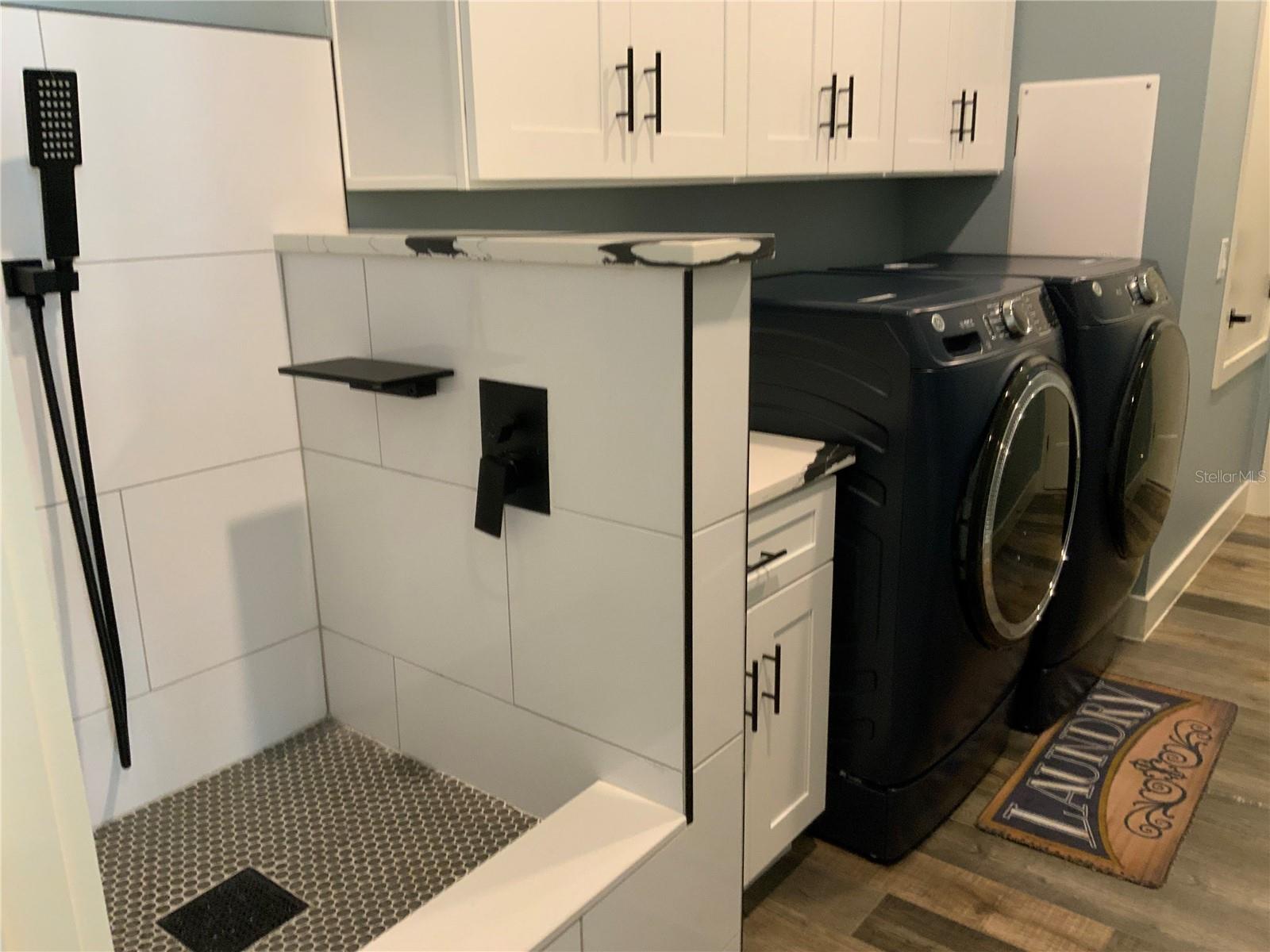 LEESBURG MAJESTIC OAKS SHORES - Residential