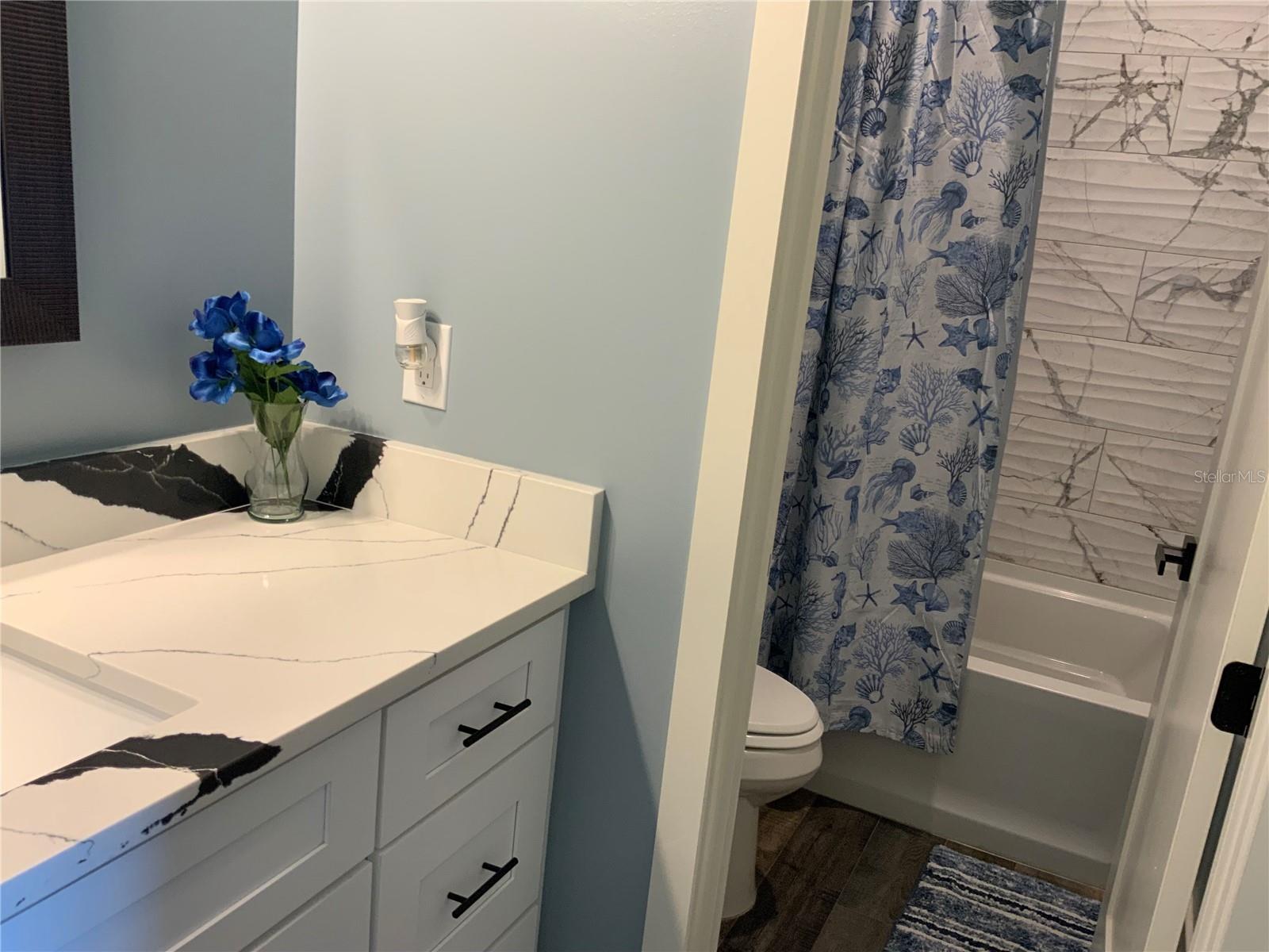 LEESBURG MAJESTIC OAKS SHORES - Residential