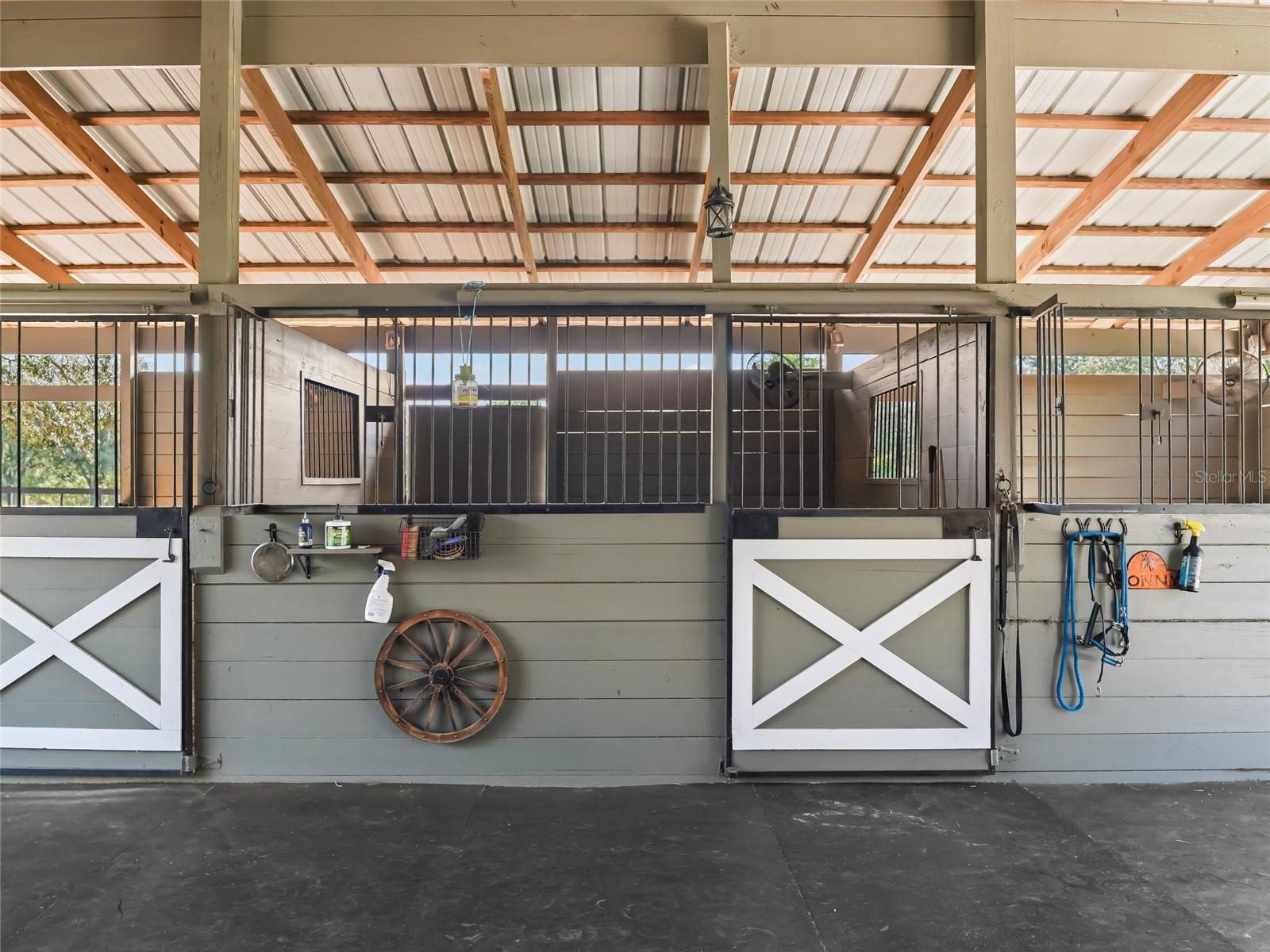 PINE RIDGE UNIT 02 - Residential