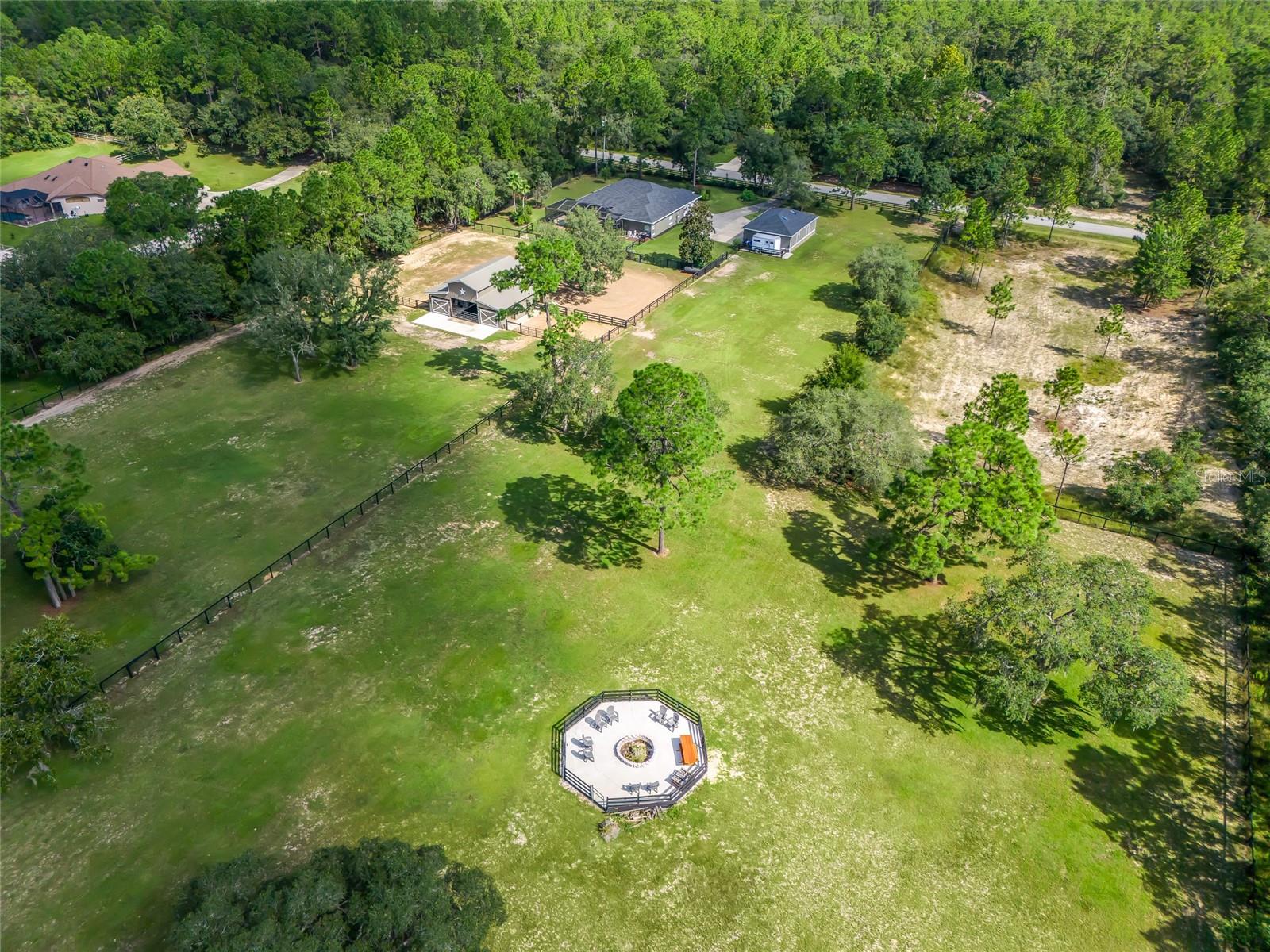 PINE RIDGE UNIT 02 - Residential