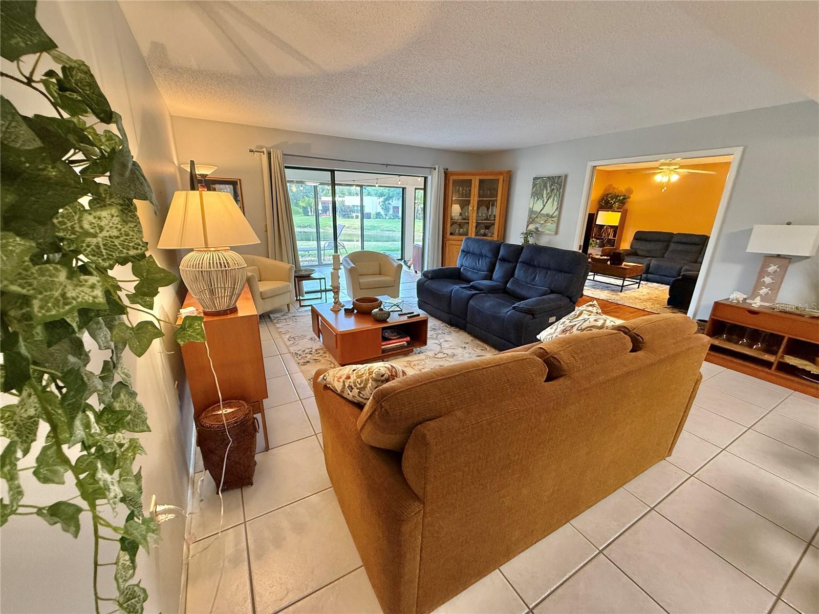 SPRING LAKES III - Residential