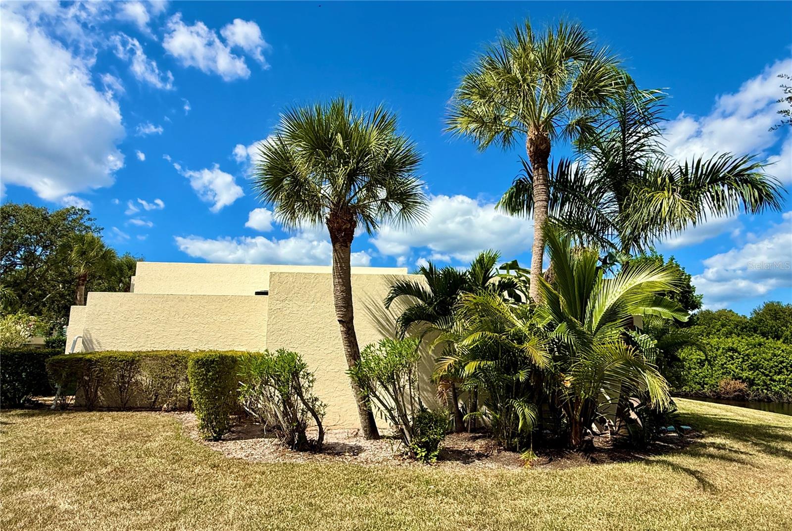 SPRING LAKES III - Residential