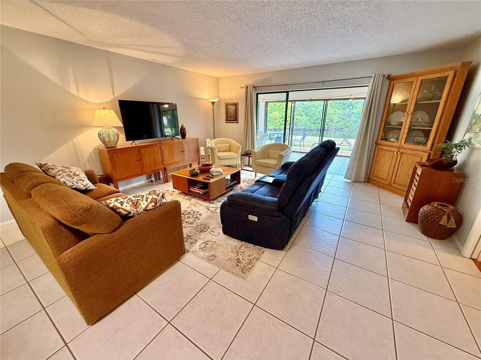 SPRING LAKES III - Residential