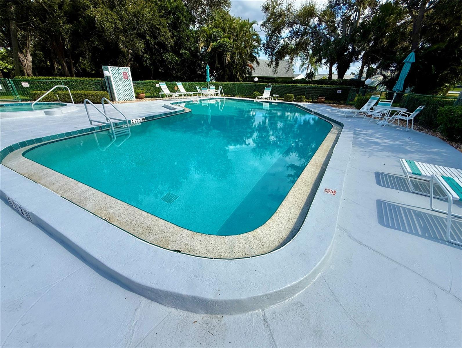 SPRING LAKES III - Residential