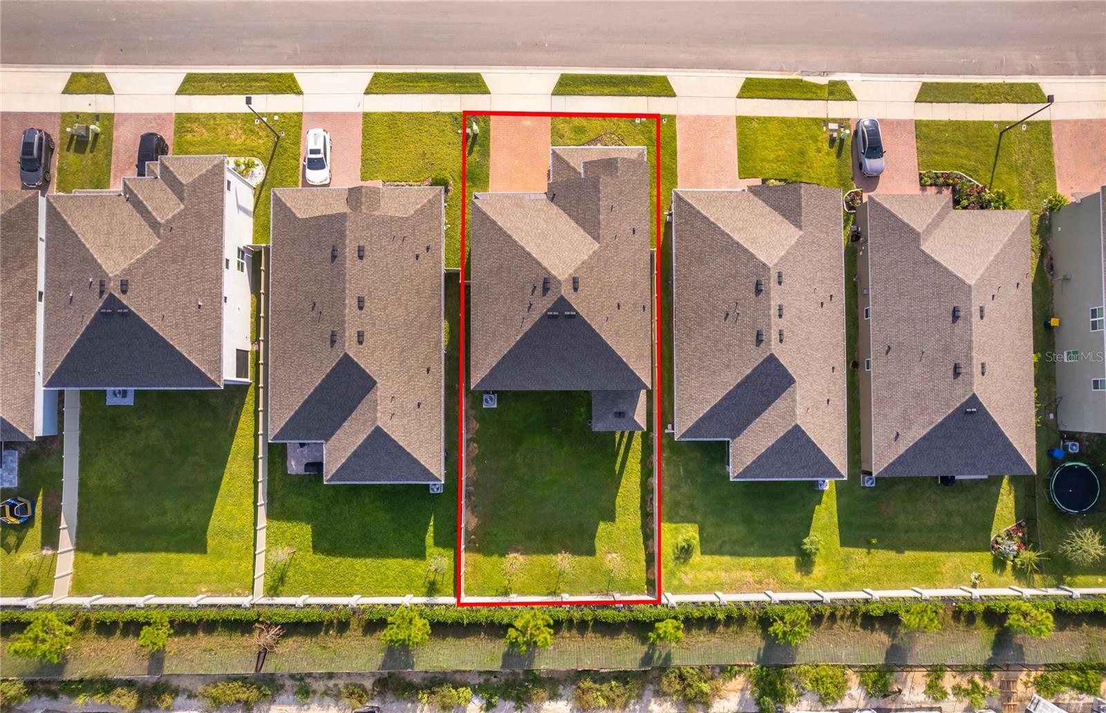 380 LEMONGRASS ROAD