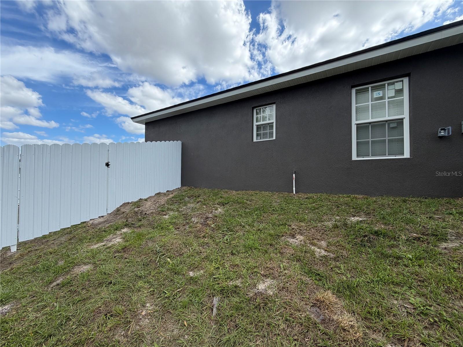 LEHIGH ESTATES - Residential Lease