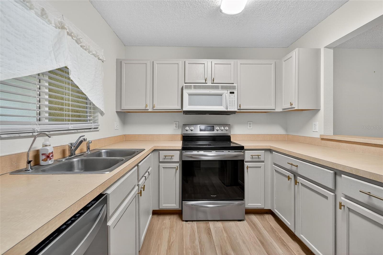 SUMMERFIELD VILLAGE 1 TR 2 - Residential