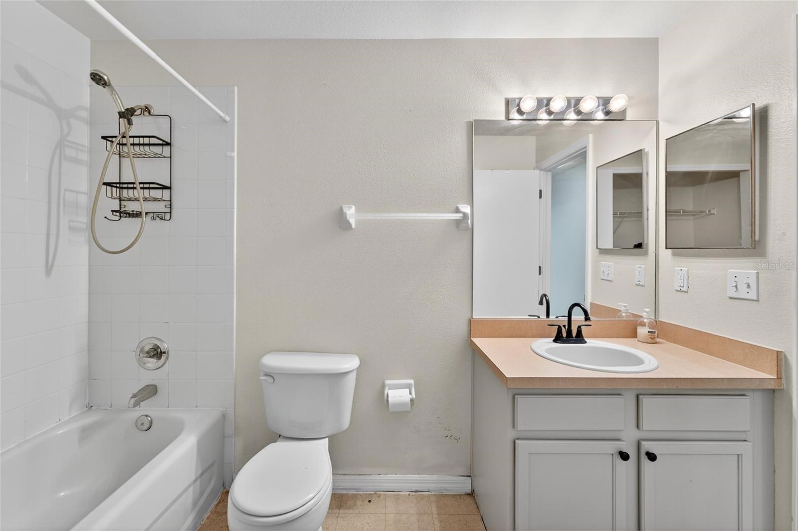 SUMMERFIELD VILLAGE 1 TR 2 - Residential