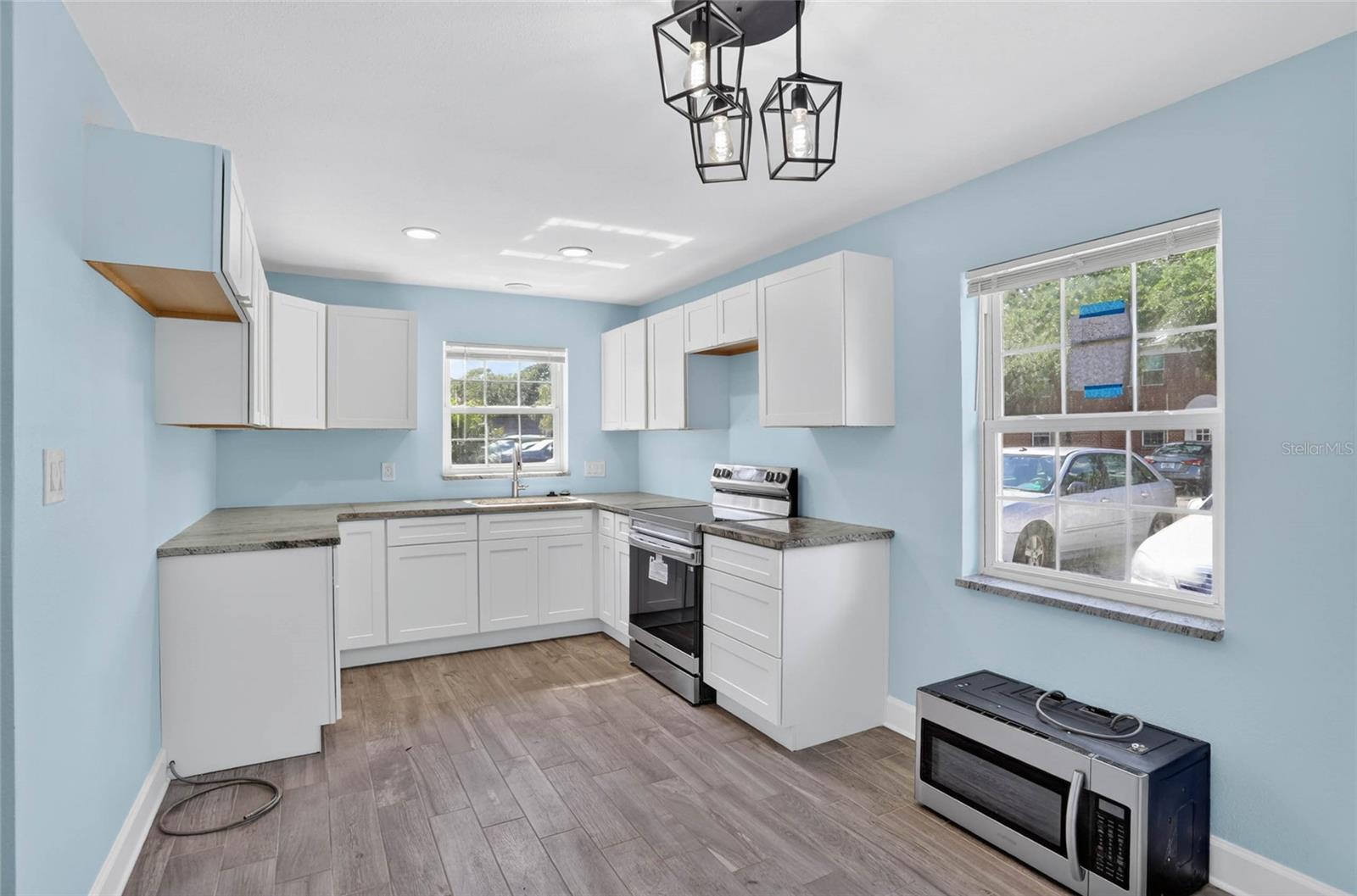 JAMESTOWN CONDO - Residential