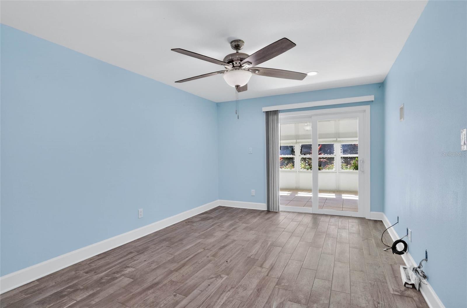 JAMESTOWN CONDO - Residential