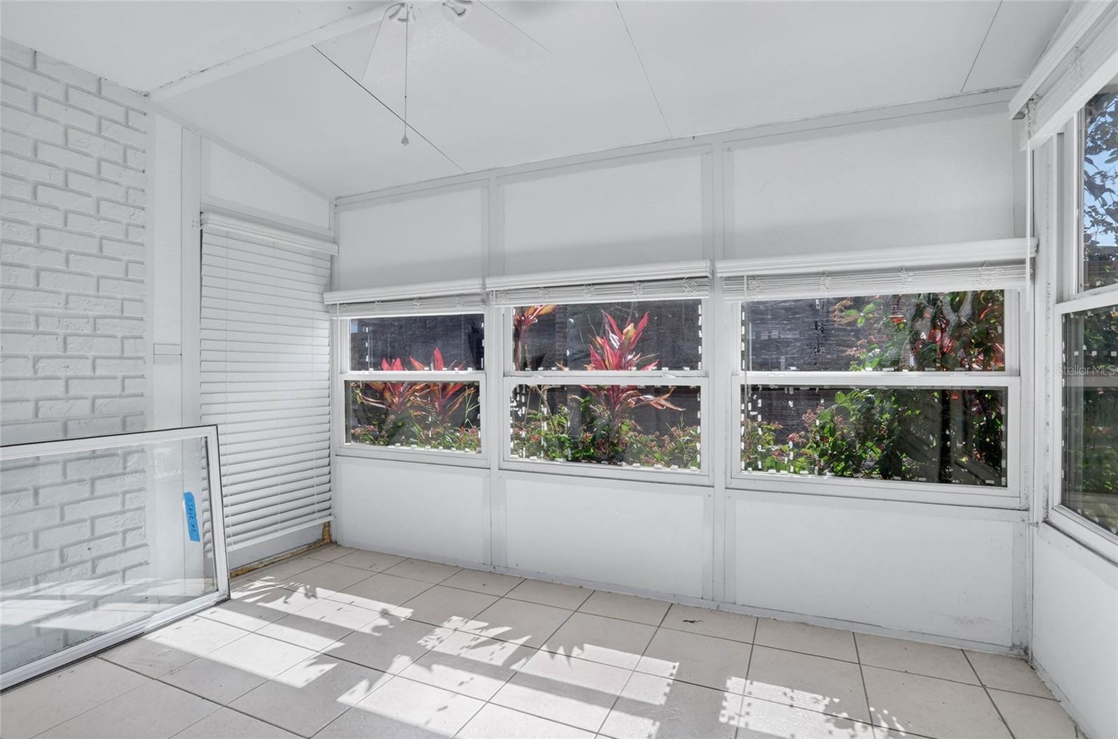 JAMESTOWN CONDO - Residential