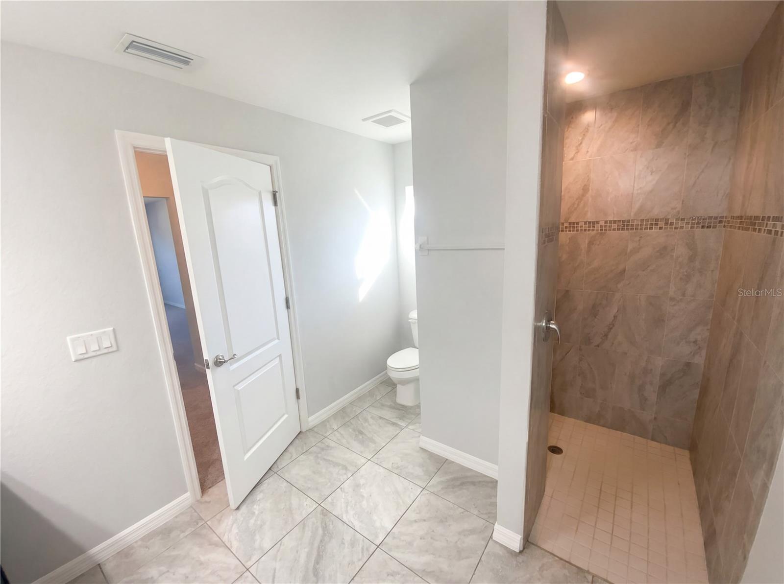 ROYAL HIGHLANDS - Residential