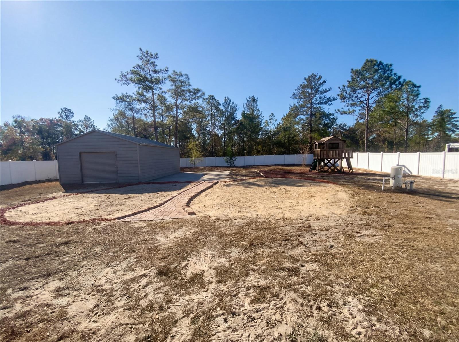 ROYAL HIGHLANDS - Residential