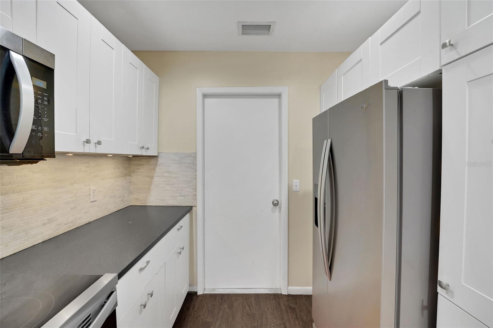 WATERS EDGE UNIT 01 A REP 02 - Residential