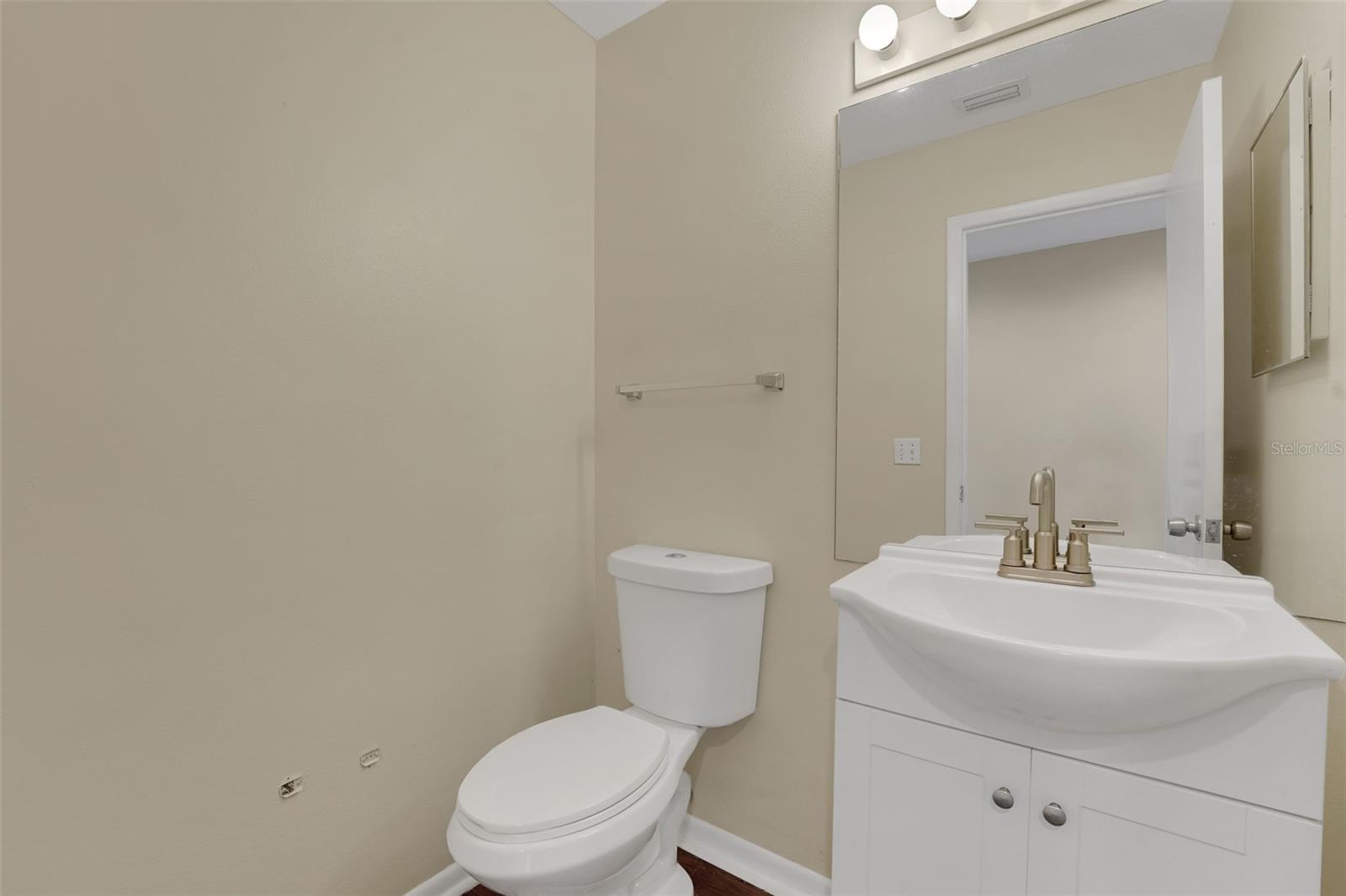 WATERS EDGE UNIT 01 A REP 02 - Residential
