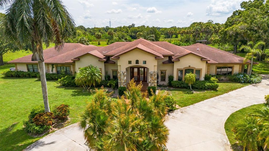 Photo of 2085 SE 4th Street, Okeechobee, FL 34974 (MLS # OK225400)