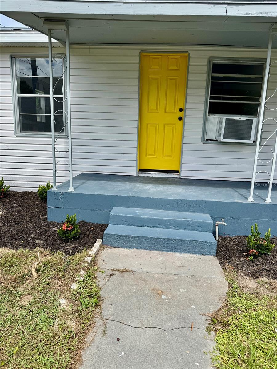 ROOSEVELT MANOR - Residential Income