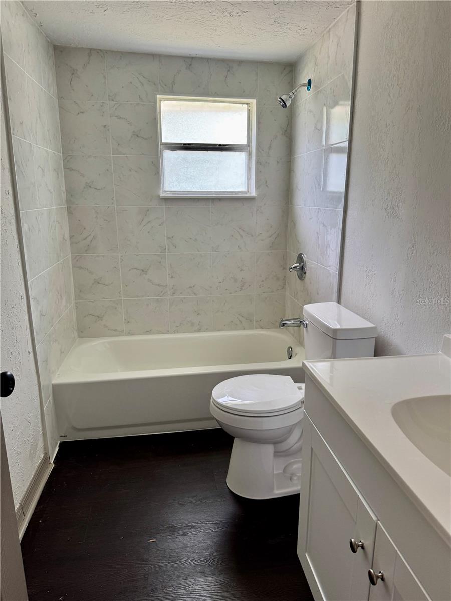 ROOSEVELT MANOR - Residential Income