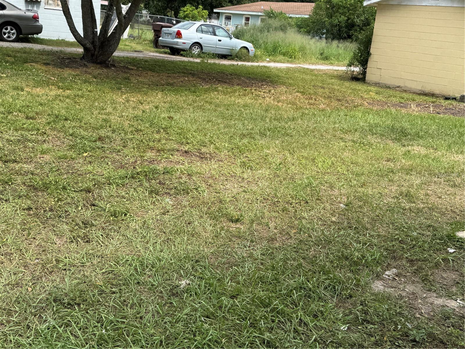 ROOSEVELT MANOR - Residential Income