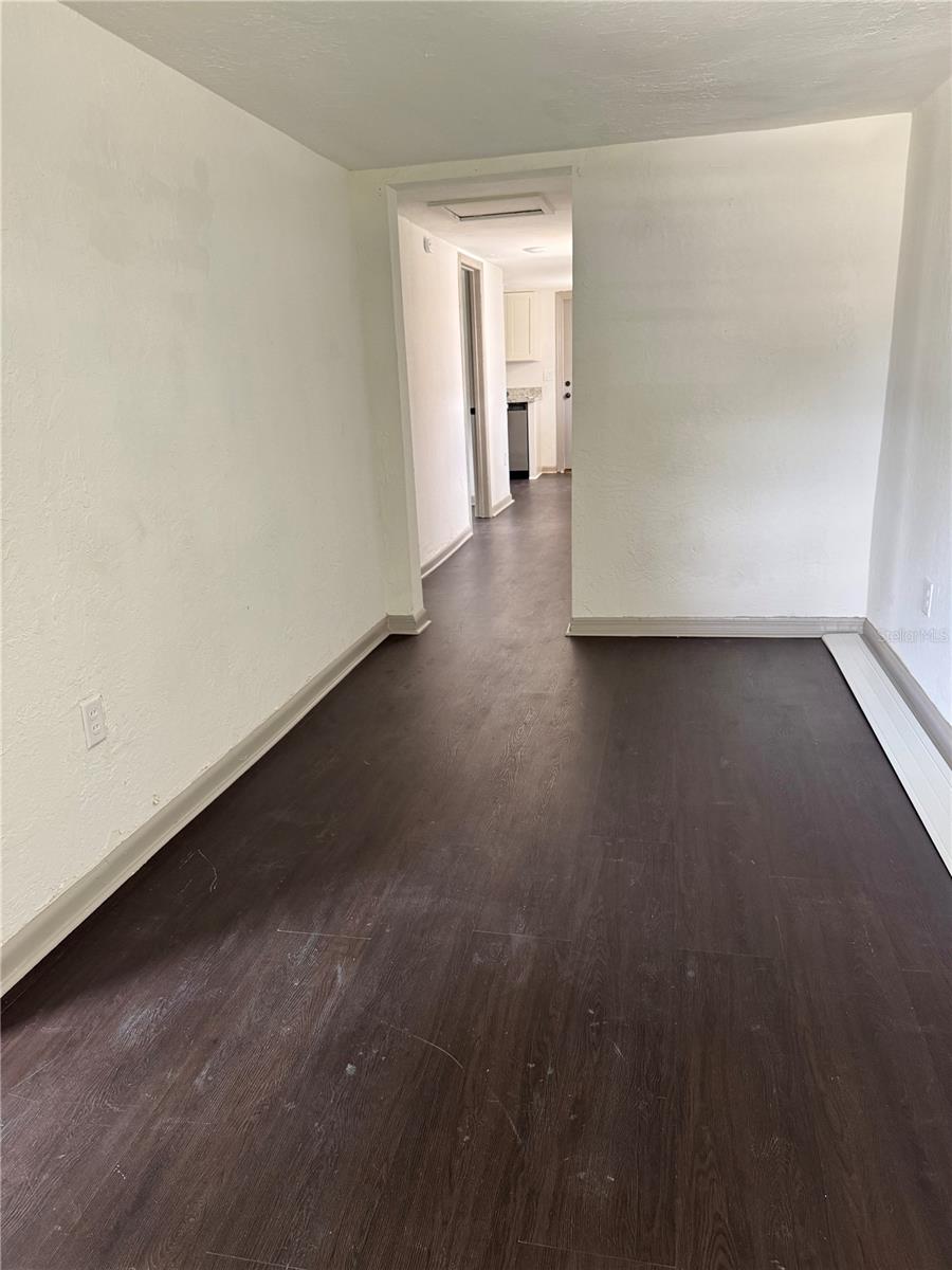 ROOSEVELT MANOR - Residential Income