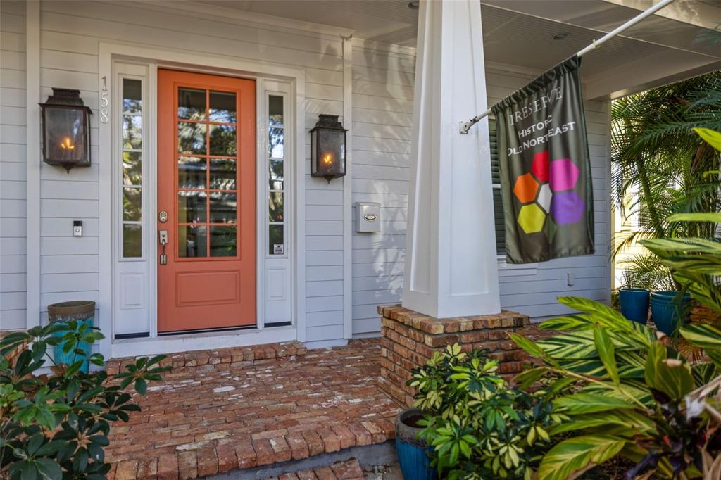 Photo of 158 21st Avenue N, St Petersburg, FL 33704 (MLS # TB8467300)