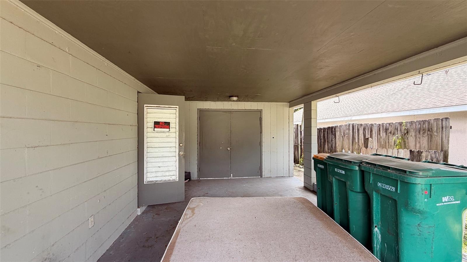 1411 LAKESHORE DRIVE