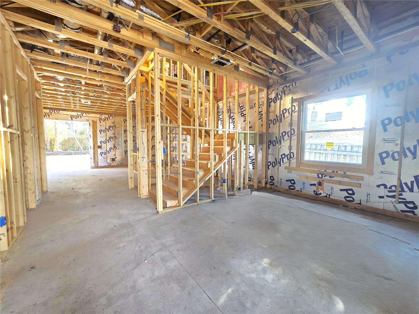 HIGHLAND GROVES - Residential