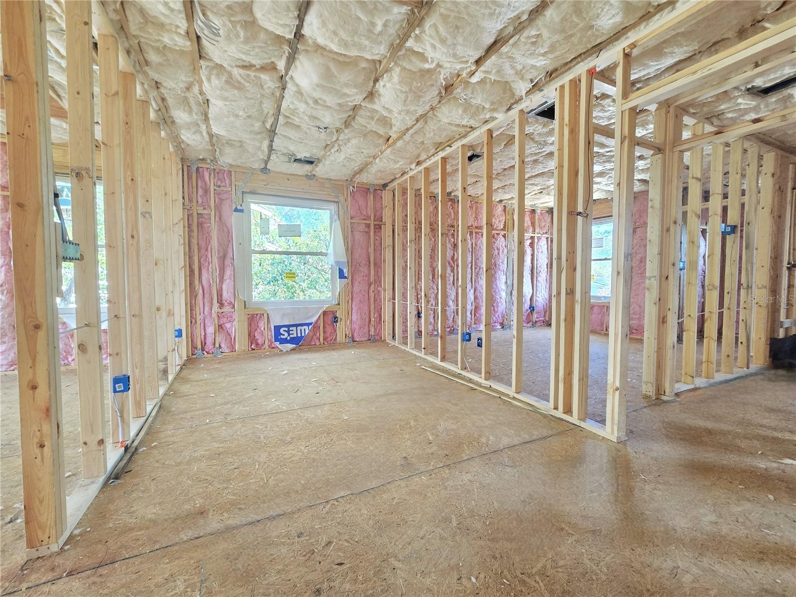 HIGHLAND GROVES - Residential