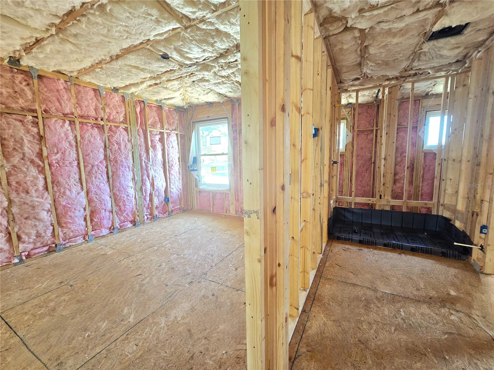 HIGHLAND GROVES - Residential