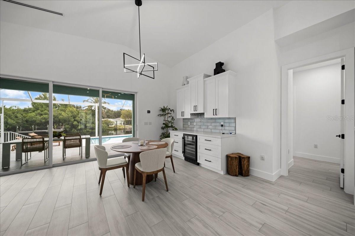 FORT MYERS SHORES - Residential