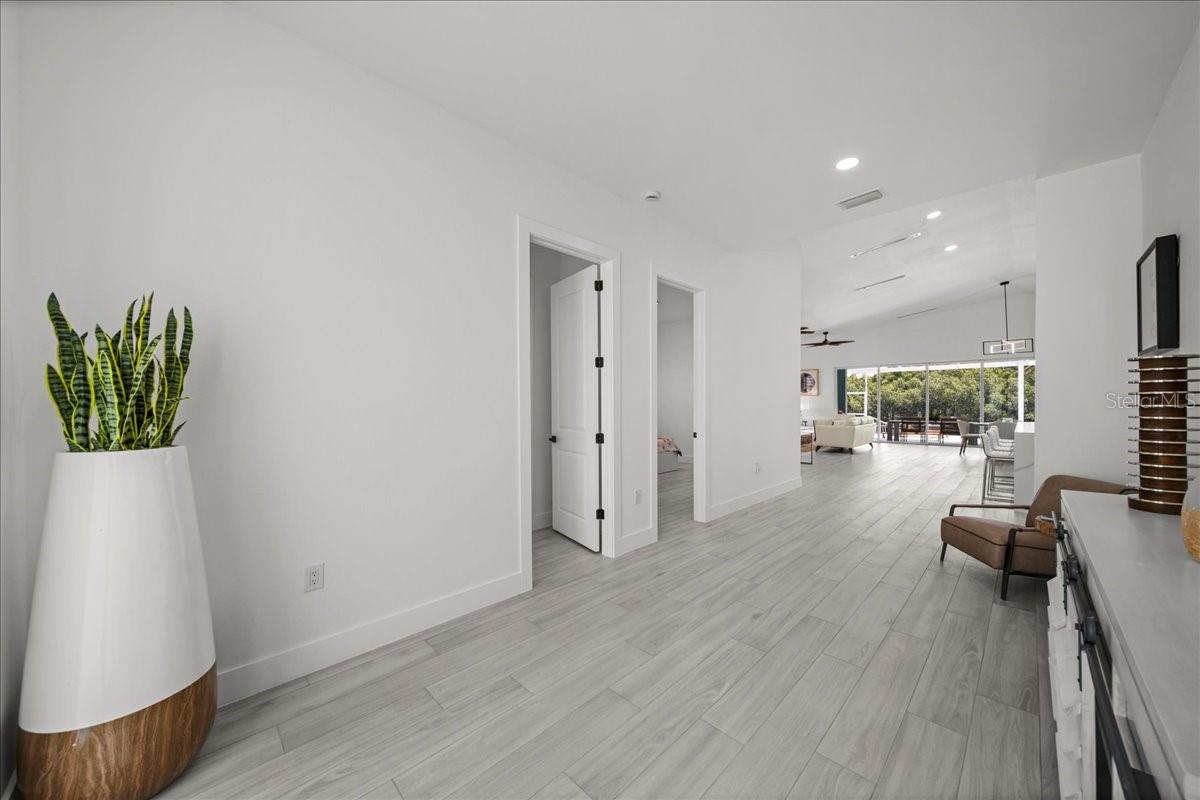 FORT MYERS SHORES - Residential